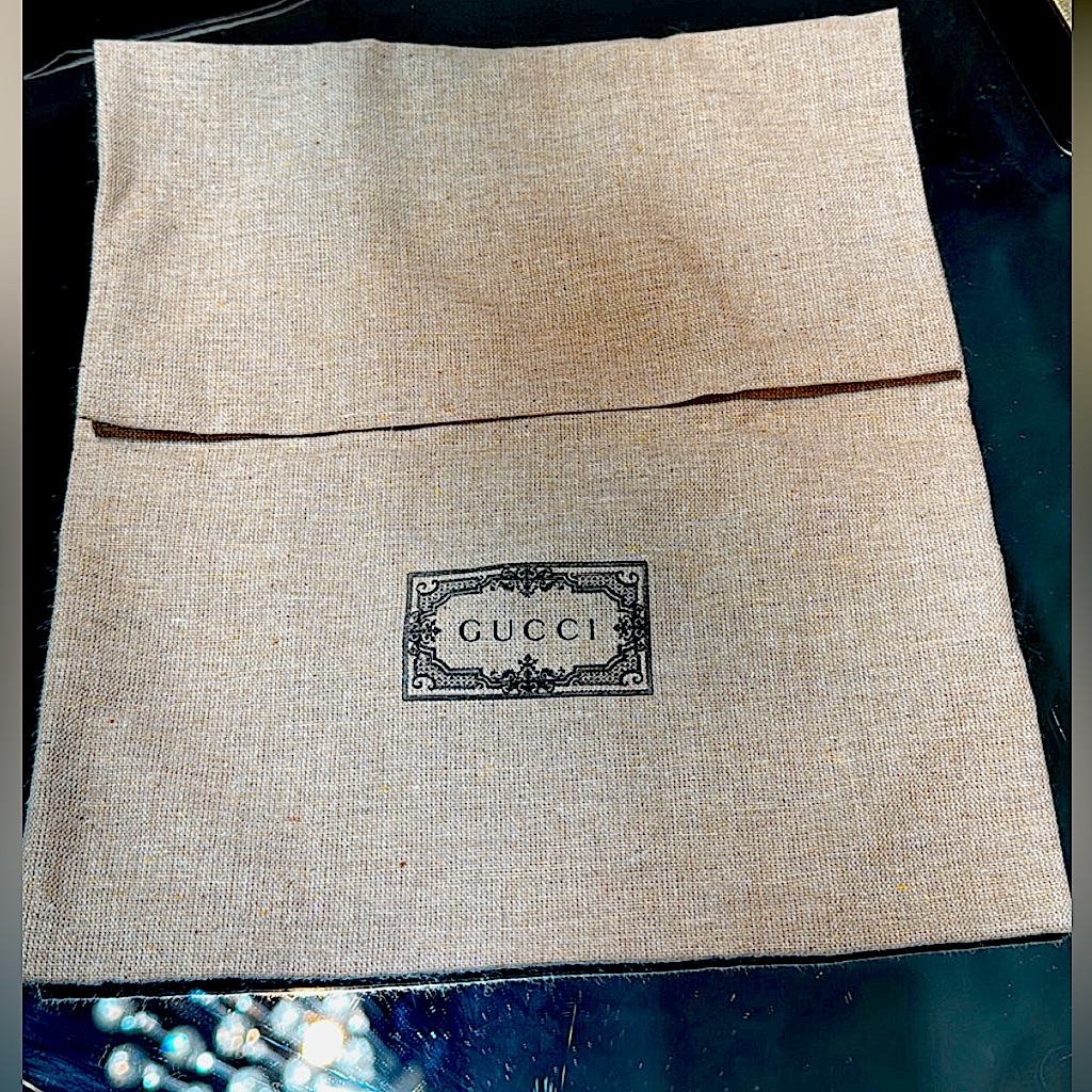 Gucci Dust Bags (5) Different Sizes (2) Colors Beige & White